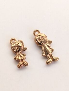 Vintage Y2K 2000s Gold Tone Boy Girl Cool Kids Mother's Day Bracelet Charms